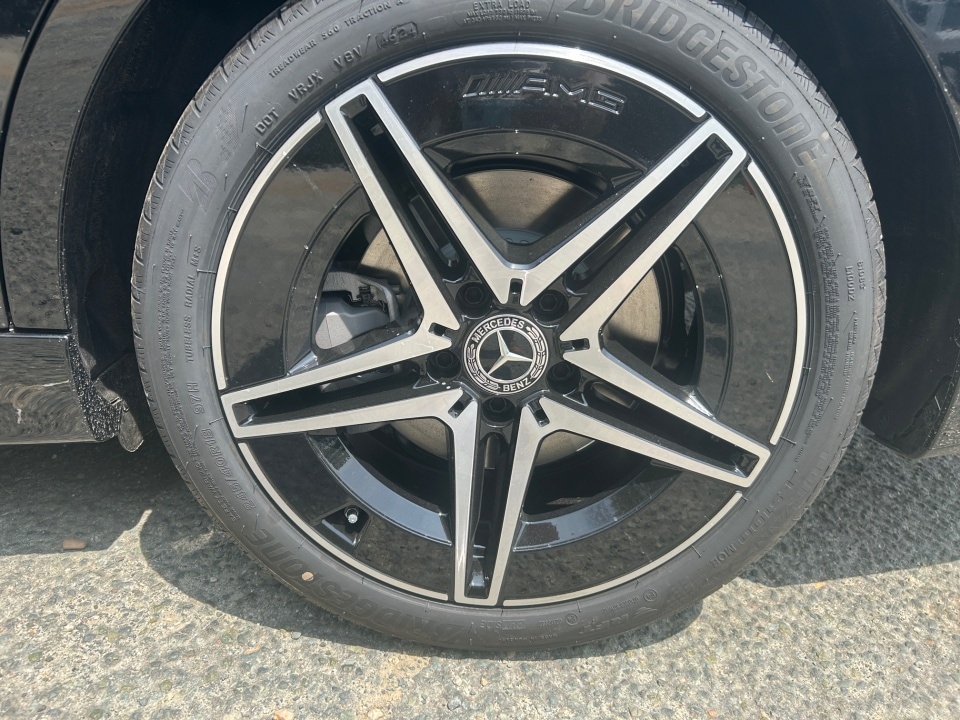 2025 Mercedes-Benz C-Class Sedan C 300 - Photo 22