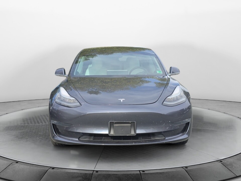 2019 Tesla Model 3 Performance photo 2