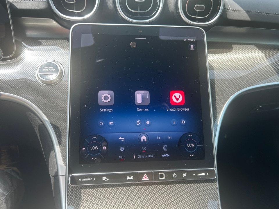 2025 Mercedes-Benz C-Class Sedan C 300 - Photo 17