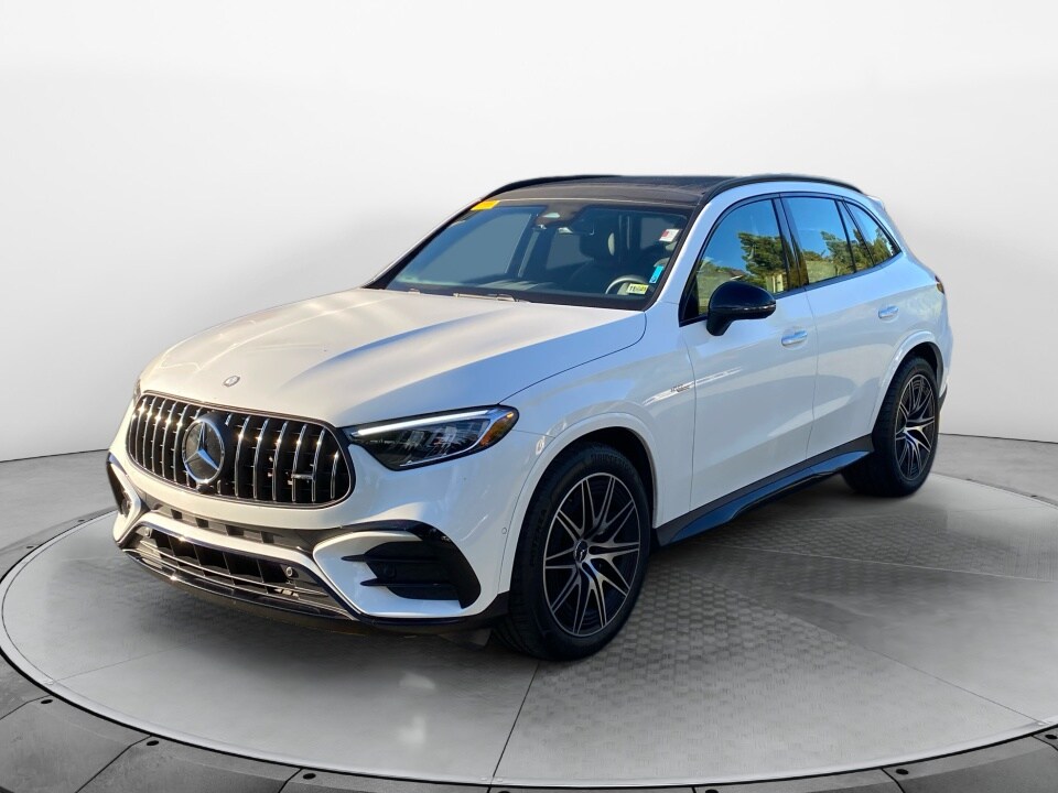 2025 Mercedes Benz GLC AMG 43 4MATIC photo 2