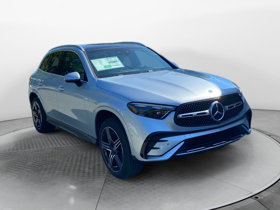 2026 Mercedes-Benz GLC Base's photo