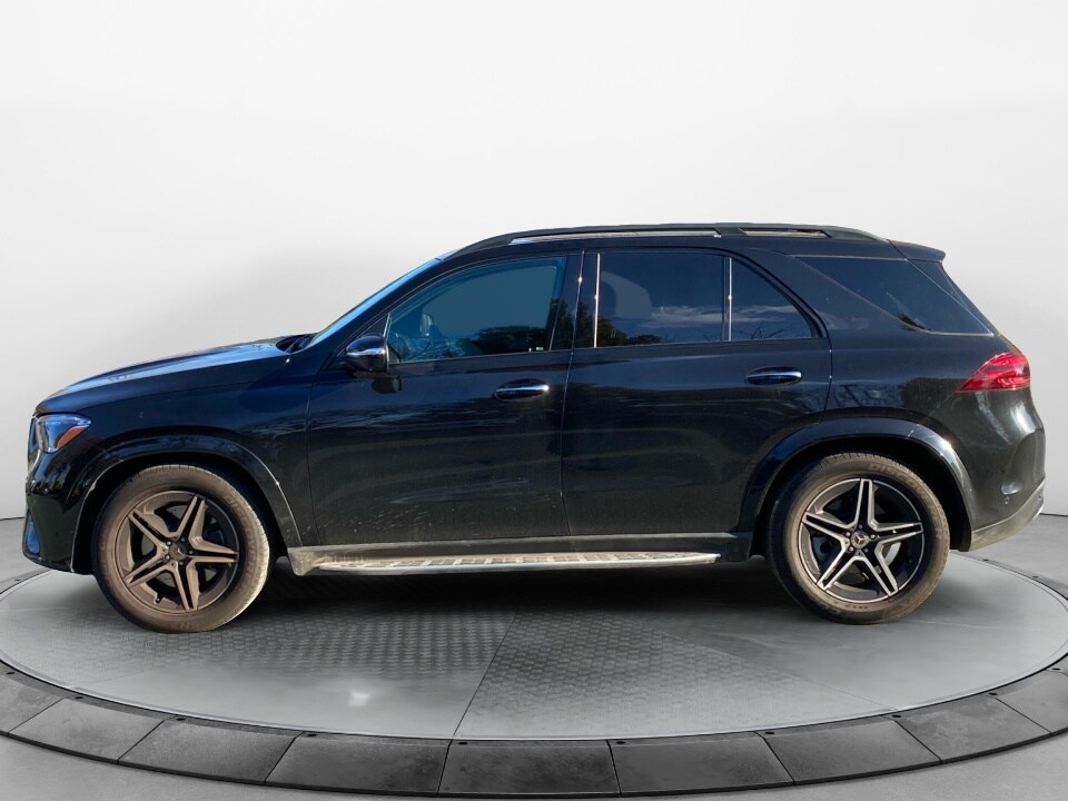 2025 Mercedes Benz GLE 450 4MATIC photo 4