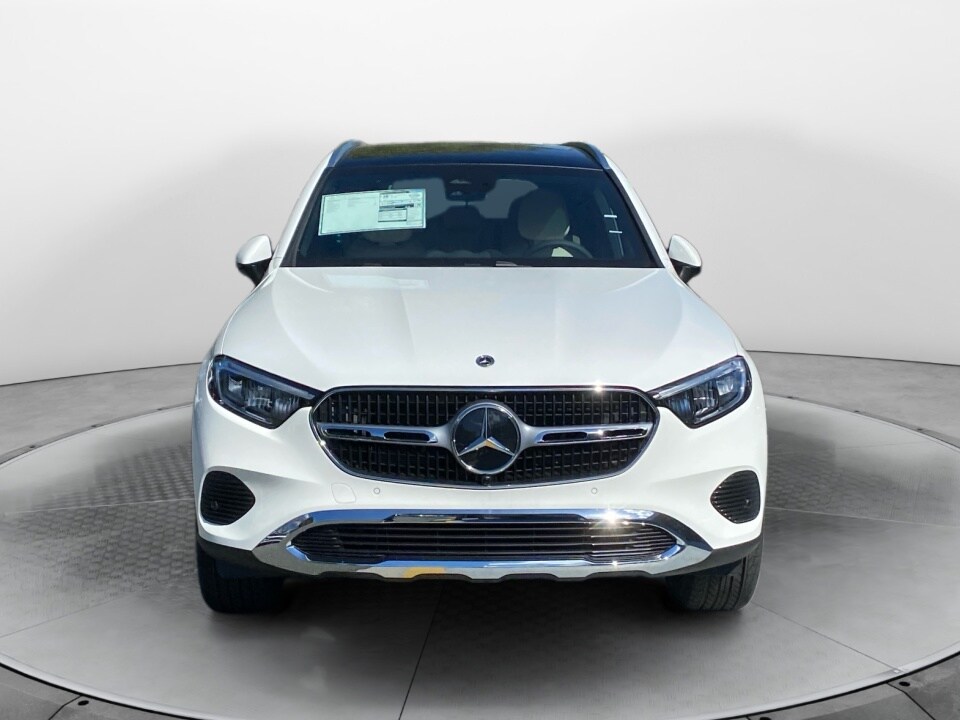 2026 Mercedes Benz GLC 300 4MATIC photo 2