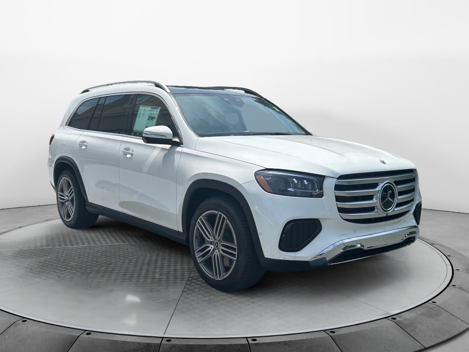 2025 Mercedes-Benz GLS Base's photo