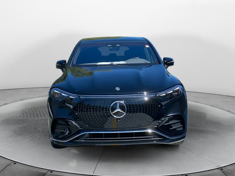2023 Mercedes Benz EQS SUV 580 4MATIC photo 2