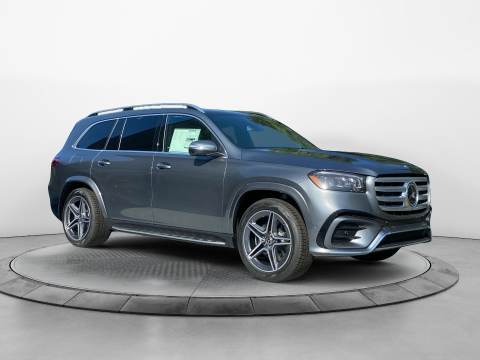 2025 Mercedes-Benz GLS Base's photo