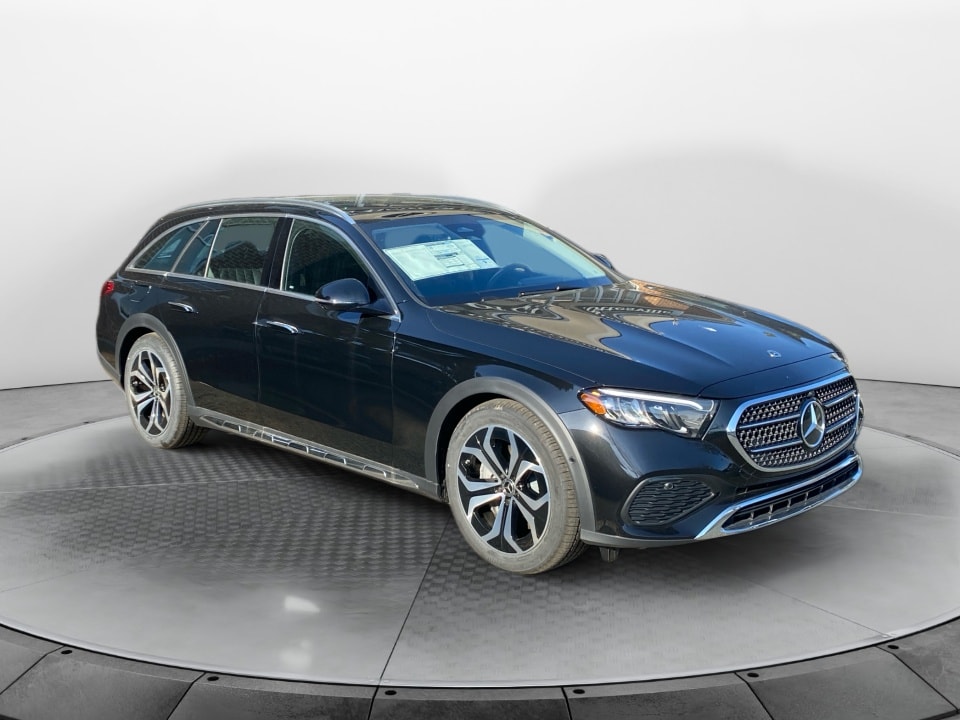 2026 Mercedes-Benz E-Class E450 4MATIC All-Terrain's photo