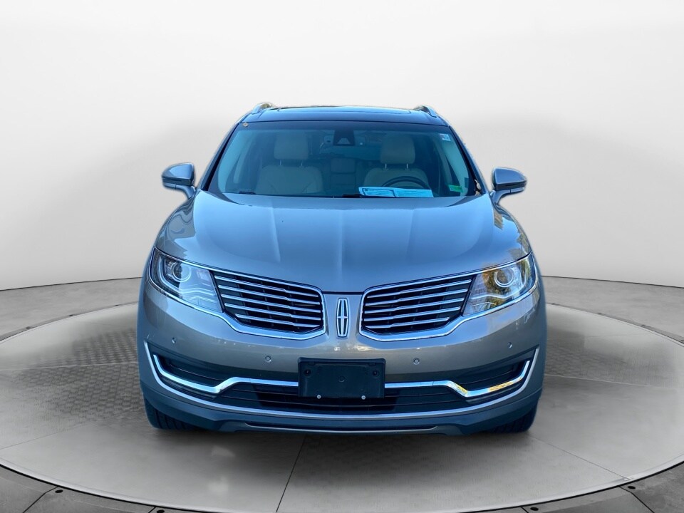 2016 Lincoln MKX Reserve photo 2