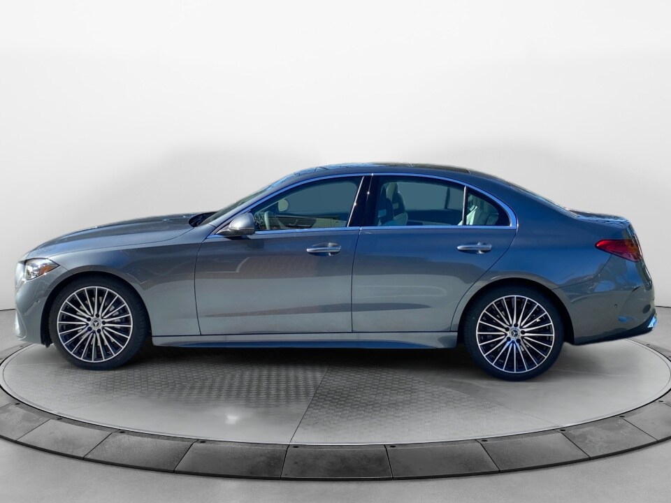 2026 Mercedes Benz C 300 4MATIC photo 4