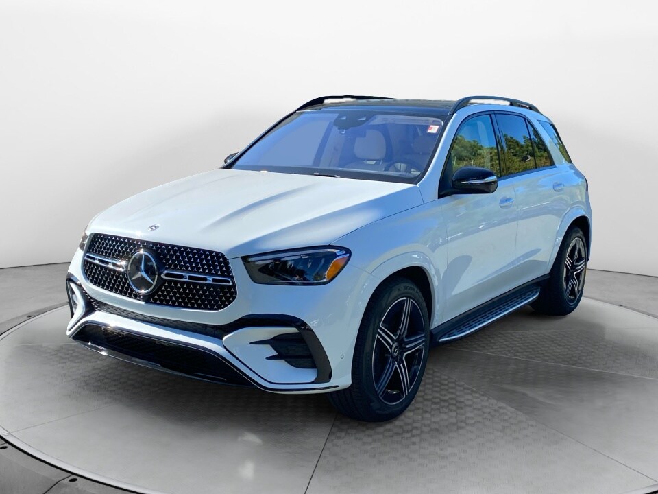 2026 Mercedes Benz GLE 450 4MATIC photo 3