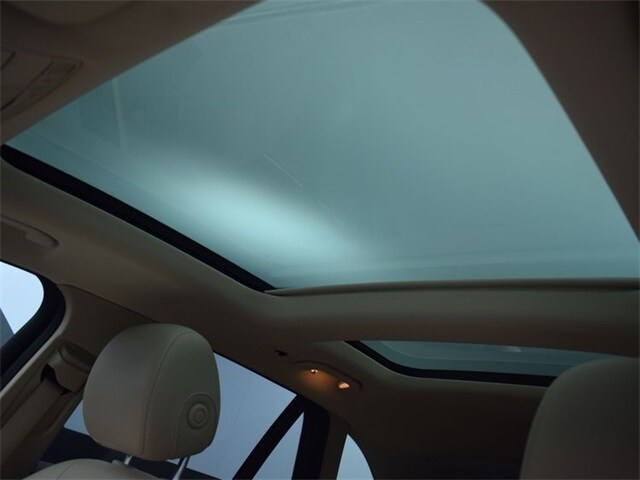 2021 Mercedes-Benz GLC GLC300 - Photo 16
