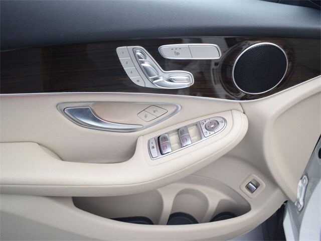 2021 Mercedes-Benz GLC GLC300 - Photo 18