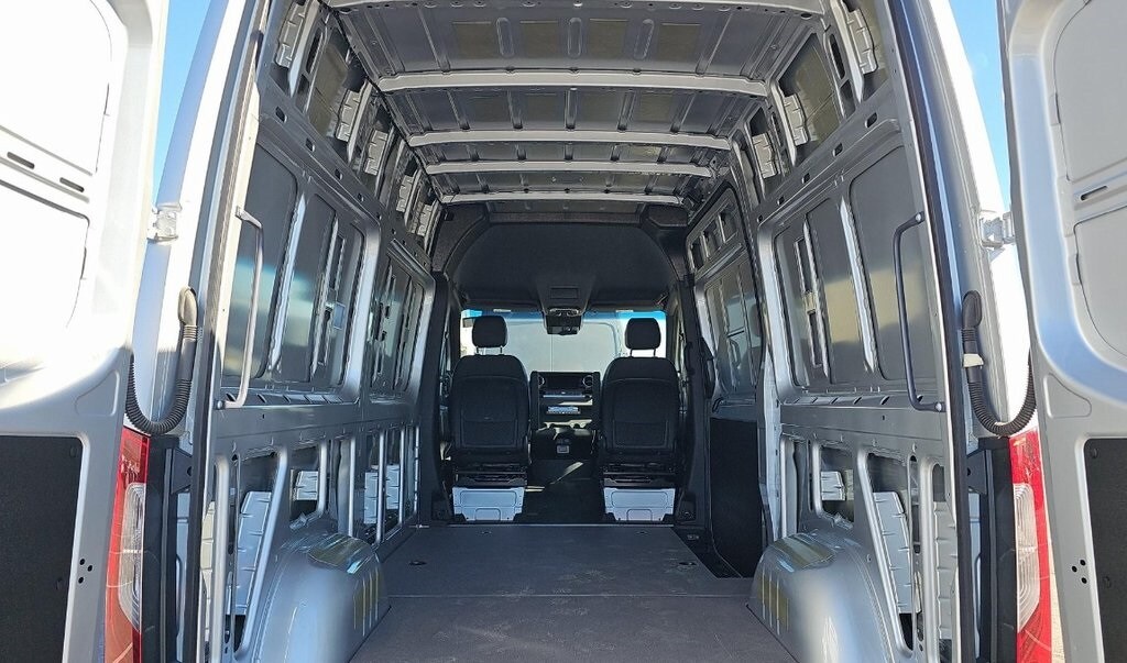 2024 MERCEDES-BENZ SPRINTER - Image 12