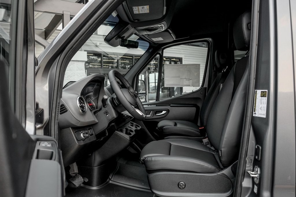 2025 MERCEDES-BENZ SPRINTER - Image 12