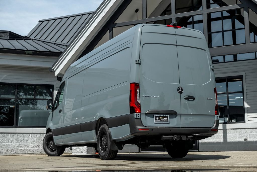 New 2026 Mercedes-Benz Sprinter 2500 High Roof 4-Cyl Diesel