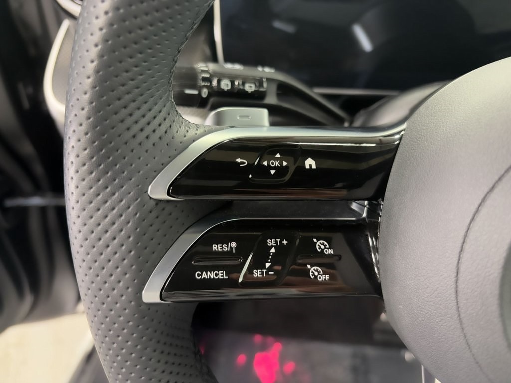 2025 MERCEDES-BENZ GLC-CLASS - Image 12