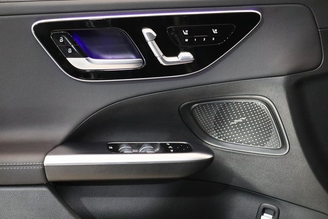 2025 MERCEDES-BENZ C-CLASS - Image 3