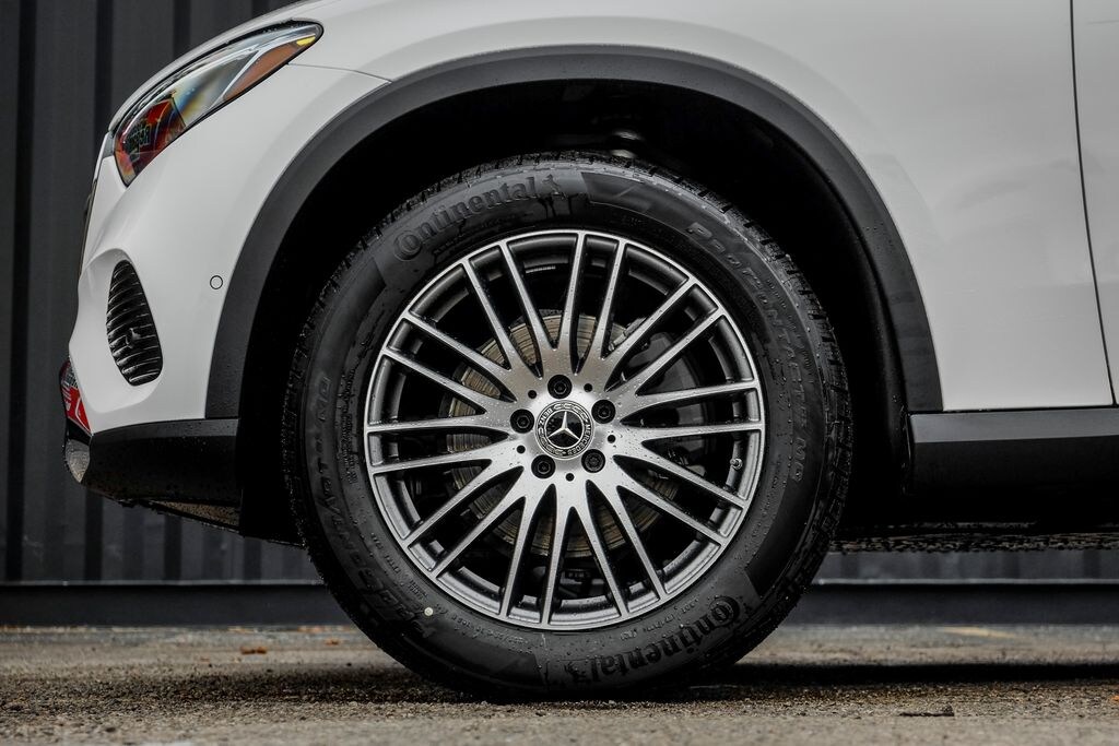 New 2026 Mercedes-Benz GLC 300 4MATIC SUV