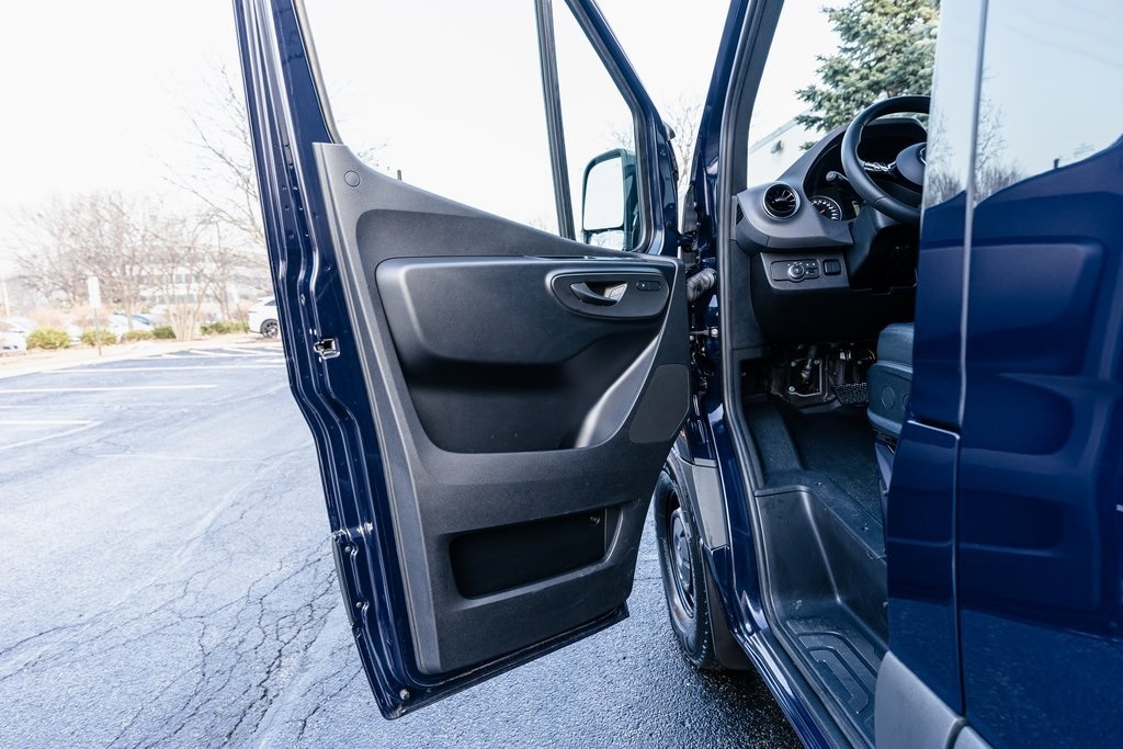 2025 MERCEDES-BENZ SPRINTER - Image 5