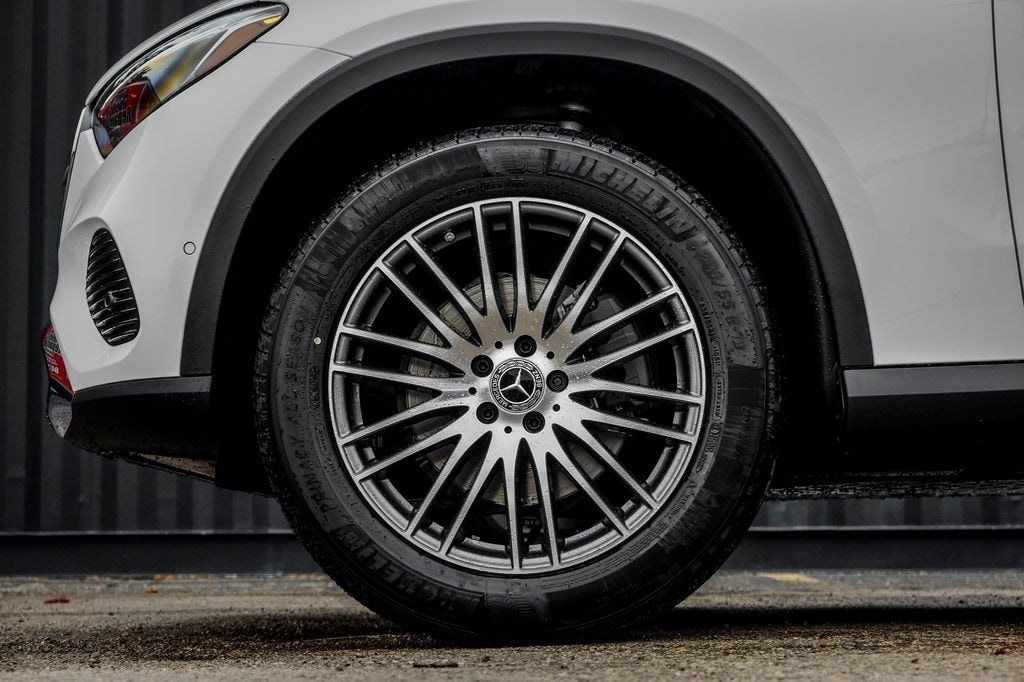 New 2026 Mercedes-Benz GLC 300 4MATIC SUV