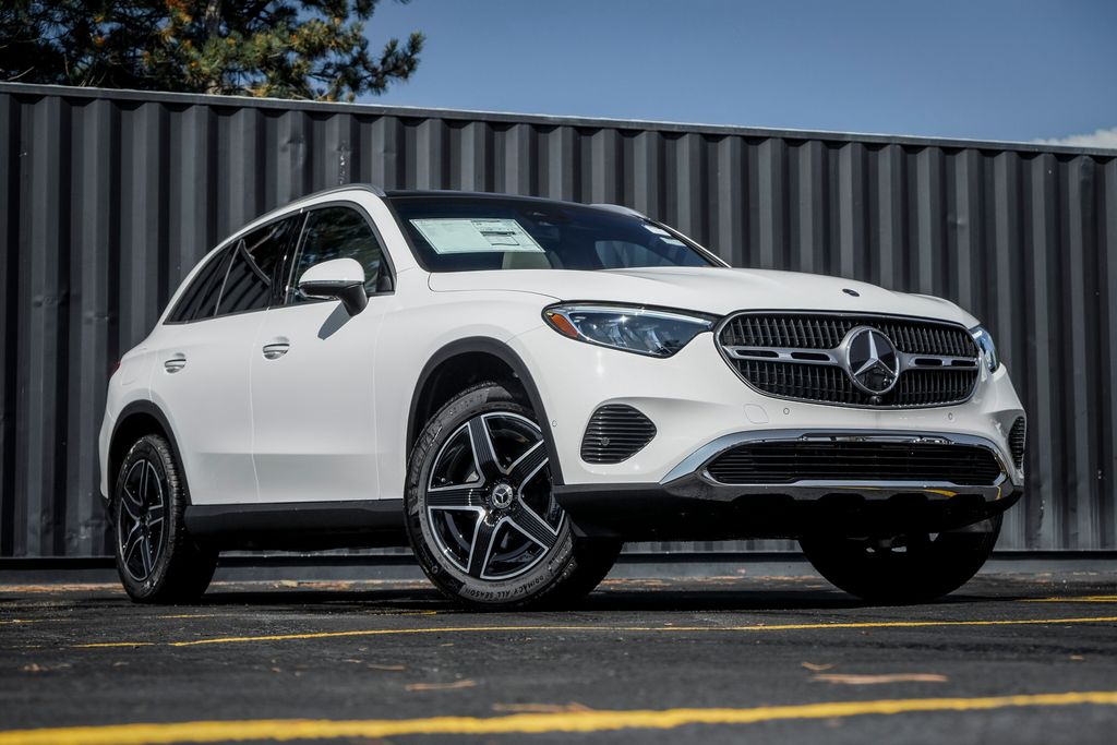 2027 Mercedes-Benz GLC Base