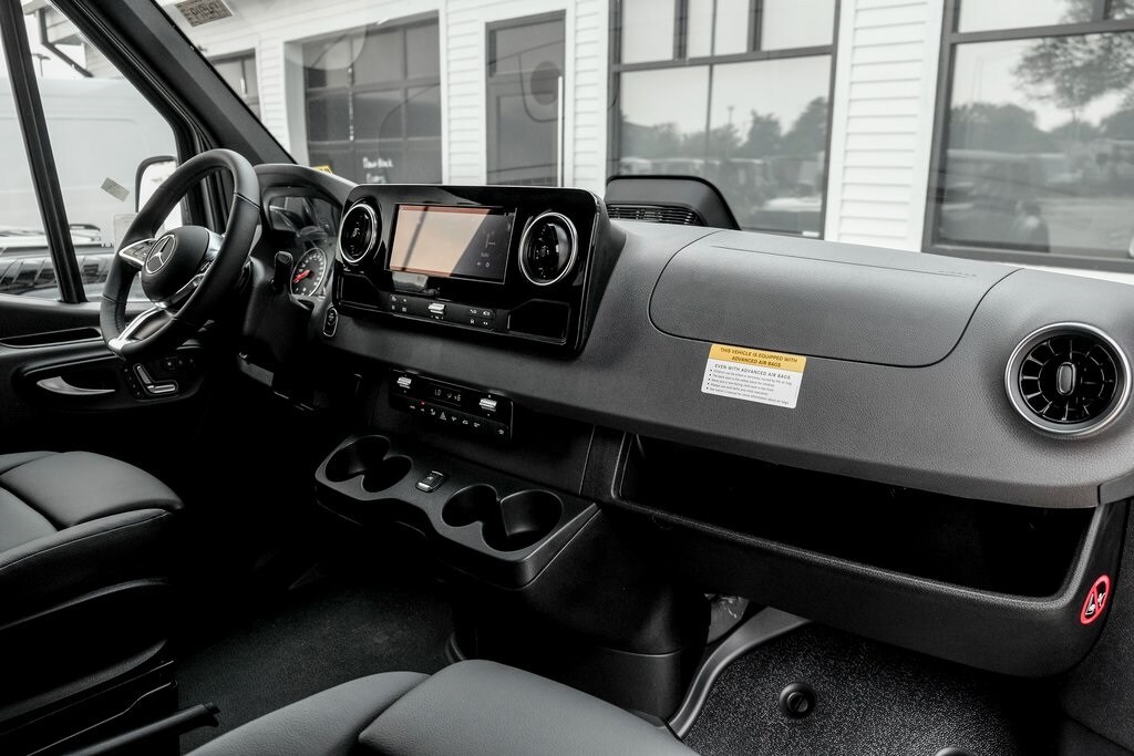 2025 MERCEDES-BENZ SPRINTER - Image 23