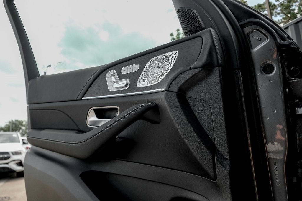 2025 MERCEDES-BENZ GLS-CLASS - Image 12