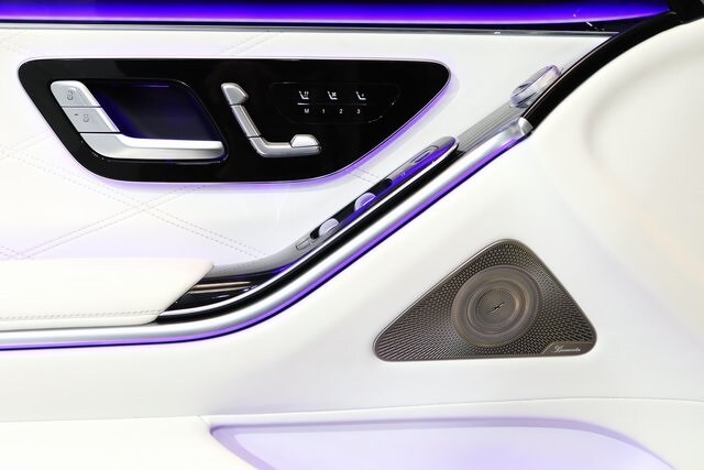 2023 Mercedes Benz S Maybach 680 4MATIC photo 3
