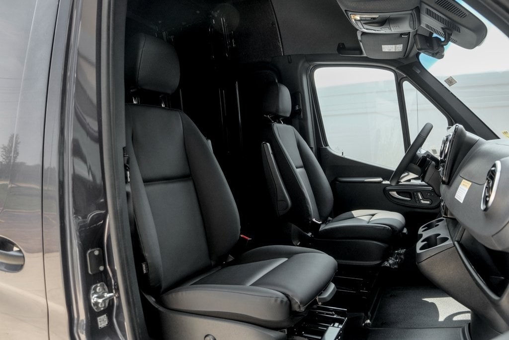 2025 MERCEDES-BENZ SPRINTER - Image 24