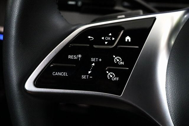 2025 Mercedes Benz C 300 4MATIC photo 3