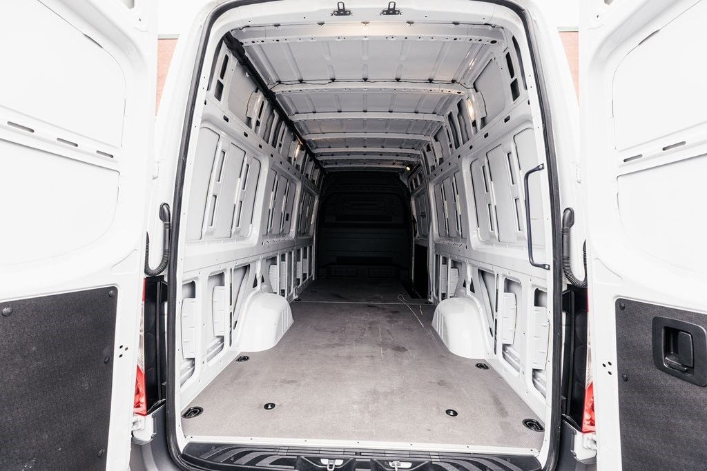 2025 MERCEDES-BENZ SPRINTER - Image 24