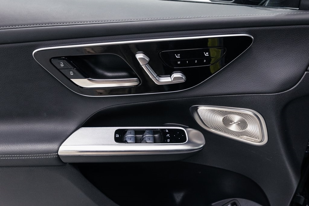 2025 MERCEDES-BENZ GLC-CLASS - Image 6