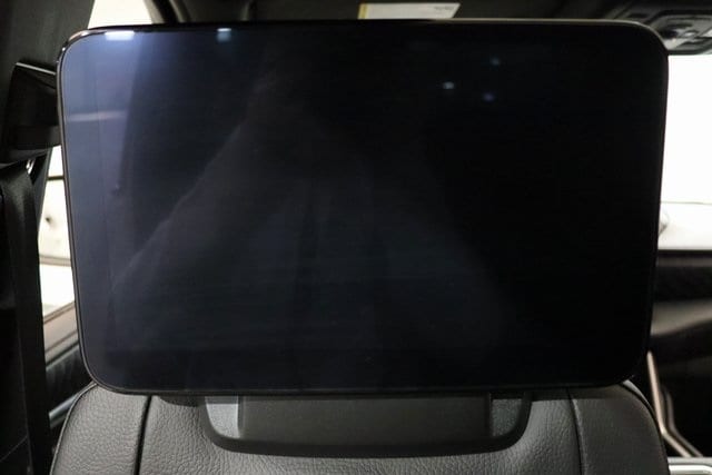 2023 GMC YUKON - Image 17