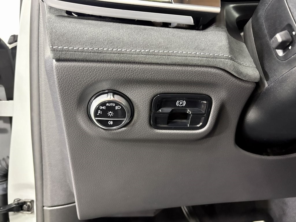 2024 MERCEDES-BENZ EQE-CLASS SUV - Image 11