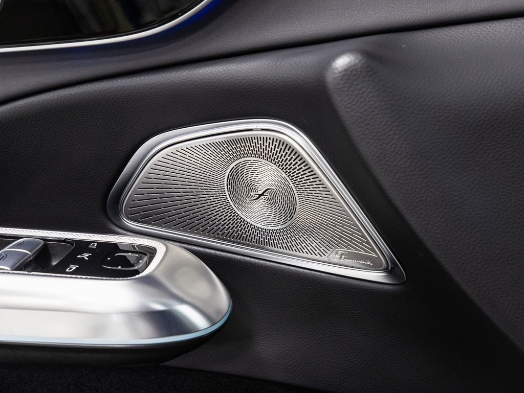 2025 MERCEDES-BENZ E-CLASS - Image 7