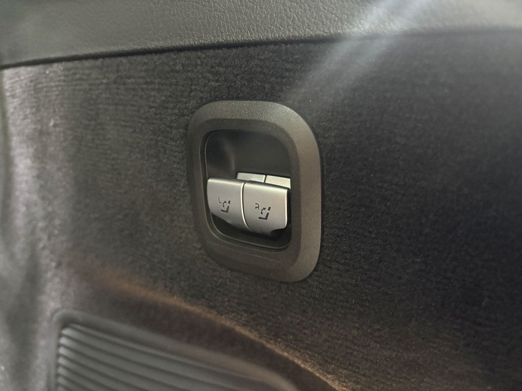 2023 MERCEDES-BENZ EQS-CLASS SUV - Image 36