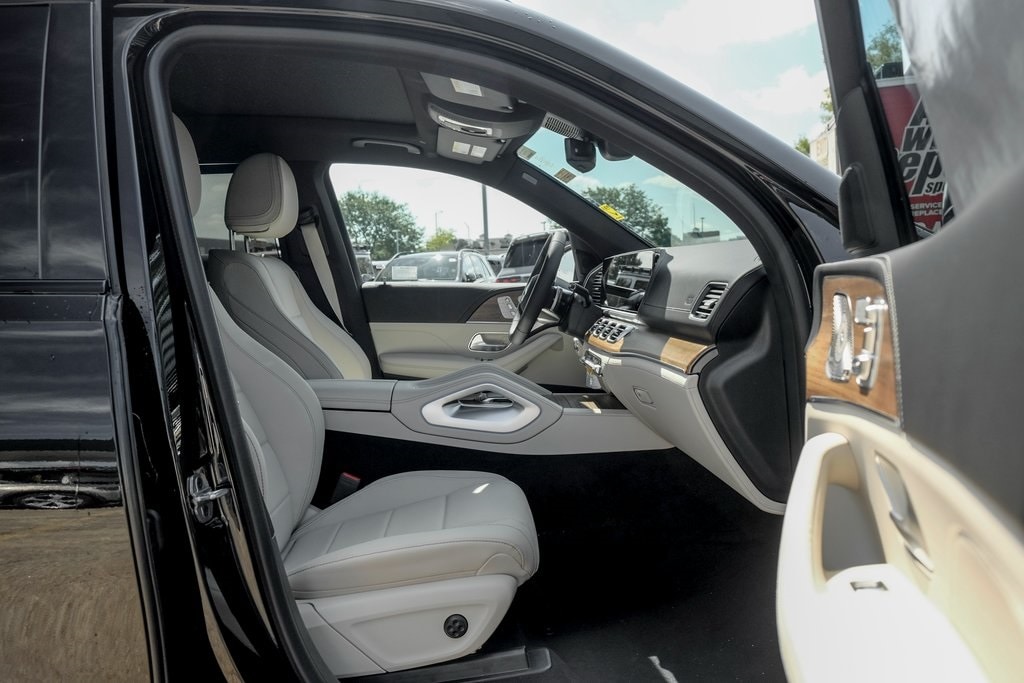 2026 MERCEDES-BENZ GLS-CLASS - Image 24