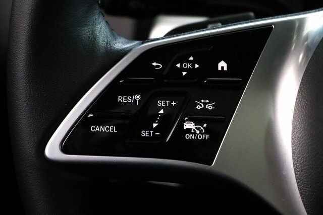 2025 Mercedes Benz GLB 250 4MATIC photo 4