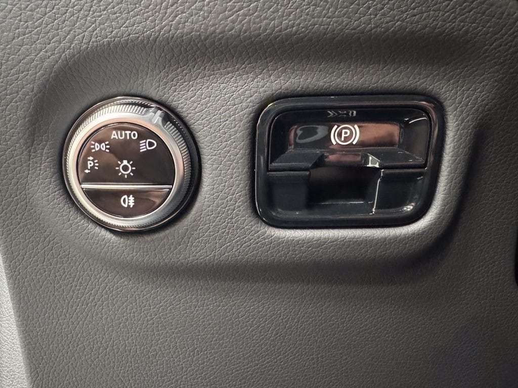 2024 MERCEDES-BENZ EQE-CLASS SUV - Image 10