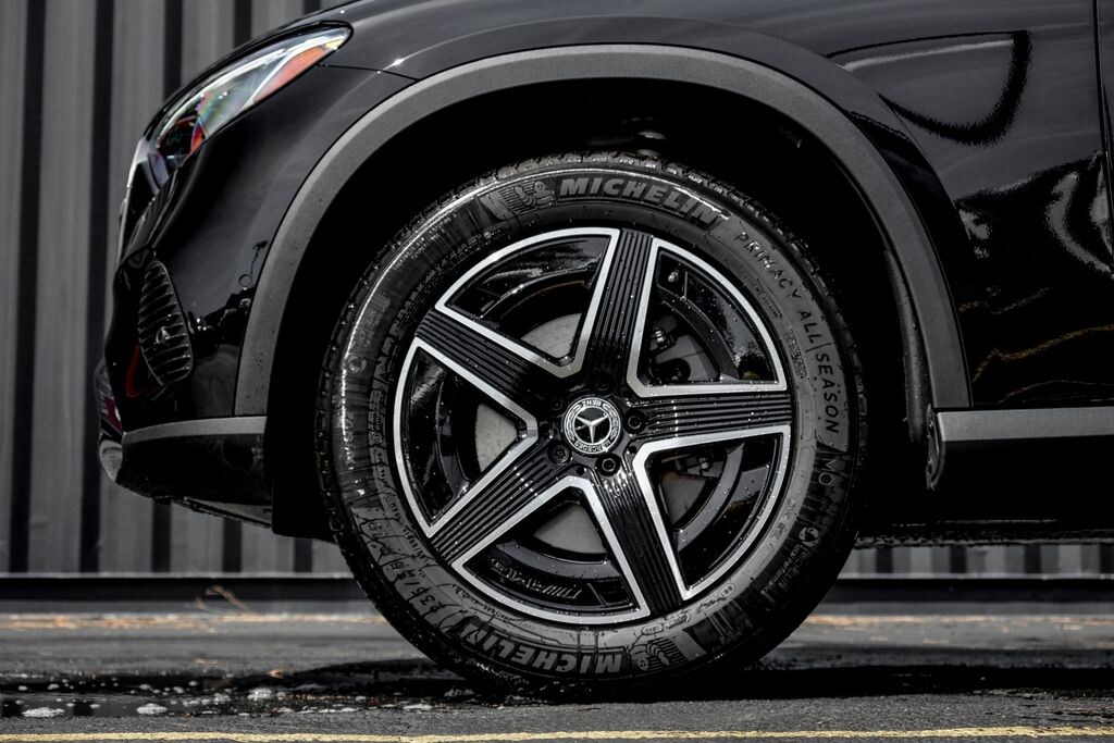 New 2027 Mercedes-Benz GLC 300 Base SUV