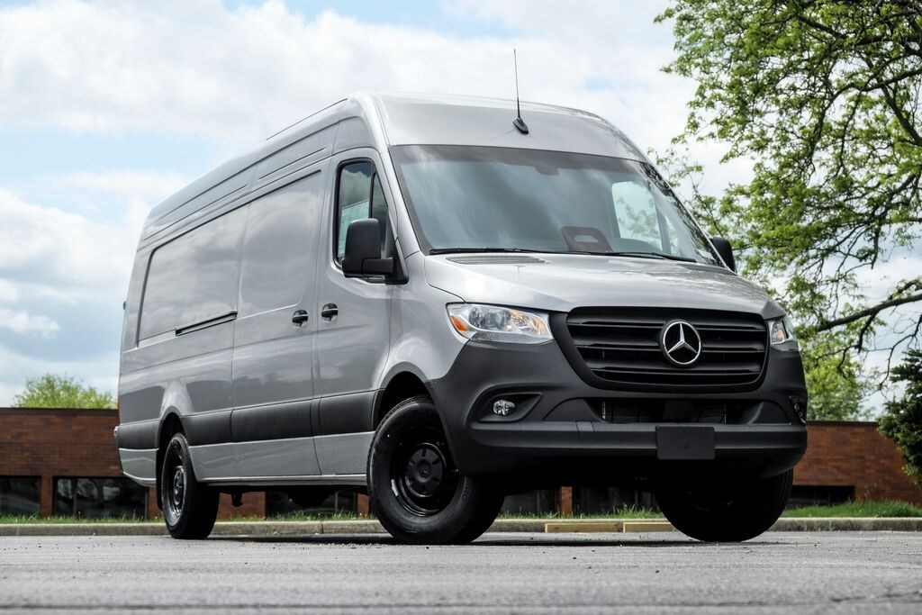 New 2026 Mercedes-Benz Sprinter 2500 High Roof 4-Cyl Diesel HO Van Extended Cargo Van