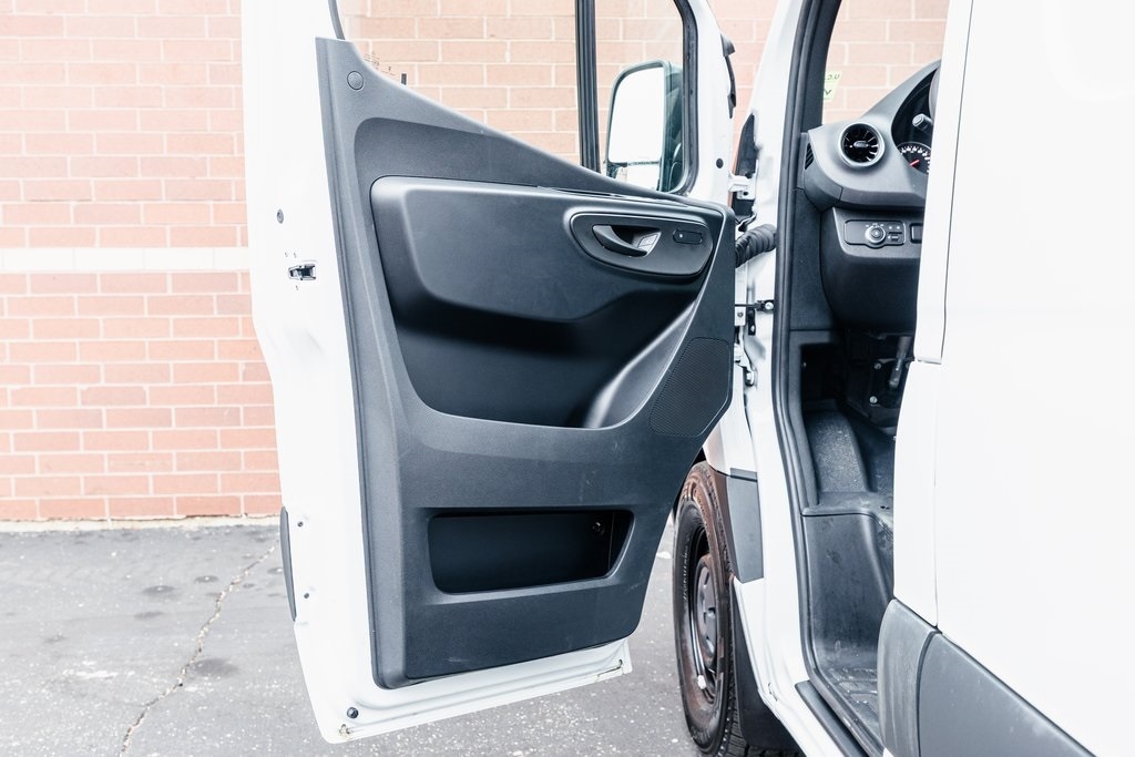 2025 MERCEDES-BENZ SPRINTER - Image 5