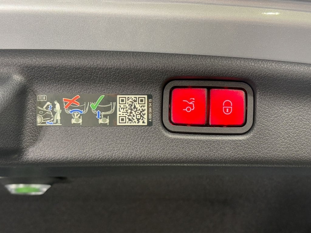 2024 MERCEDES-BENZ C-CLASS - Image 34