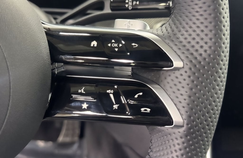 2025 MERCEDES-BENZ C-CLASS - Image 13