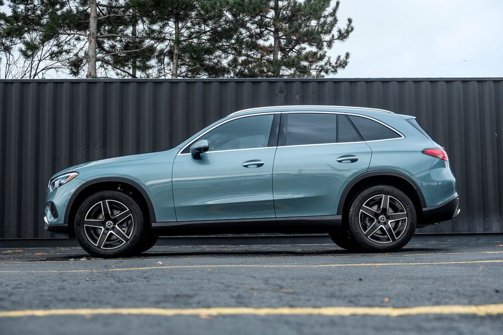 New 2027 Mercedes-Benz GLC 300 4MATIC SUV