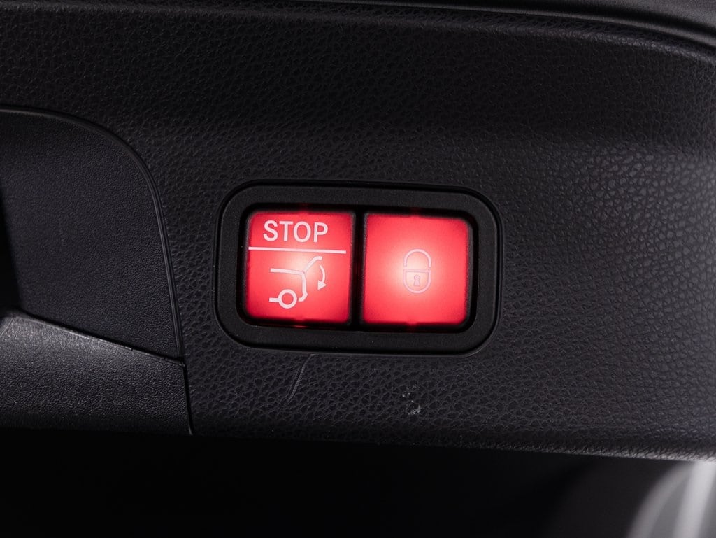 2023 MERCEDES-BENZ GLC-CLASS - Image 31