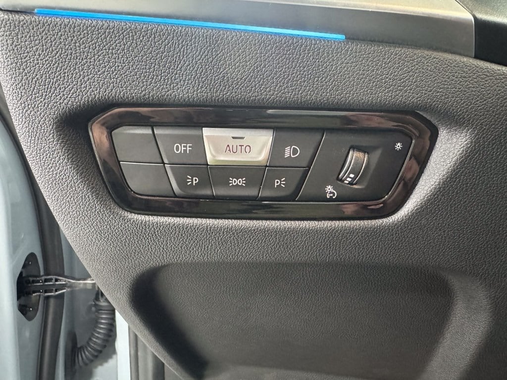 2024 BMW 340I - Image 10