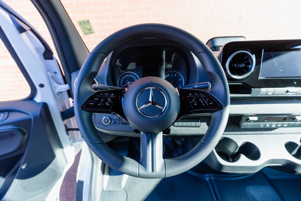 2025 MERCEDES-BENZ SPRINTER - Image 11