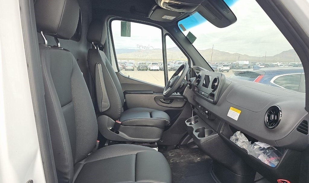 2024 MERCEDES-BENZ SPRINTER - Image 8