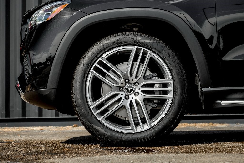 New 2026 Mercedes-Benz GLS 450 4MATIC SUV